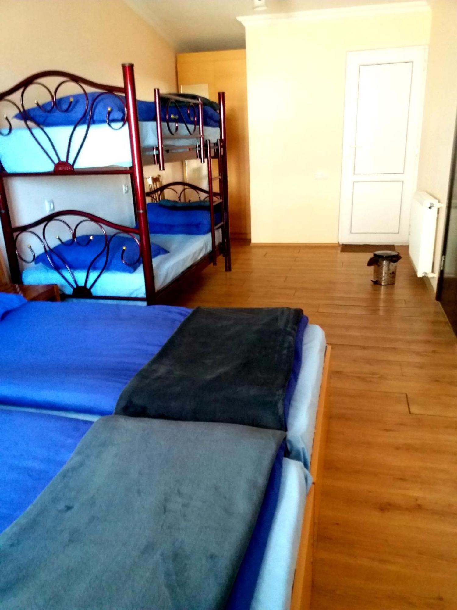 Guest House Qubi Kazbegi Ruang foto