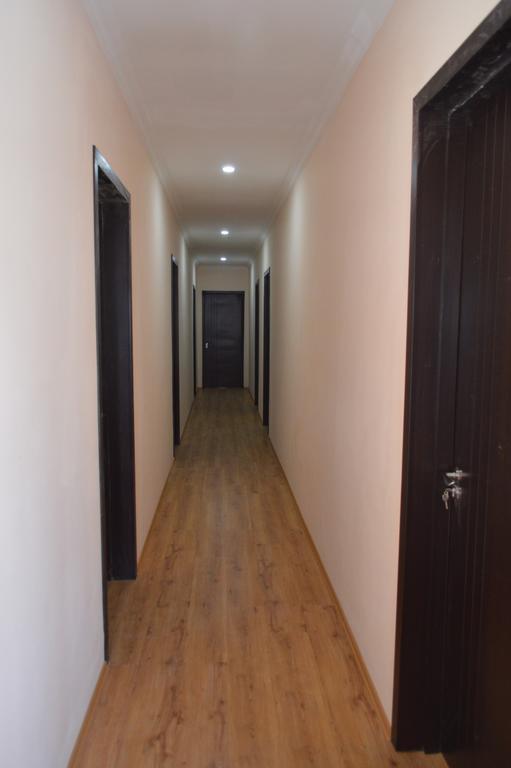 Guest House Qubi Kazbegi Bagian luar foto