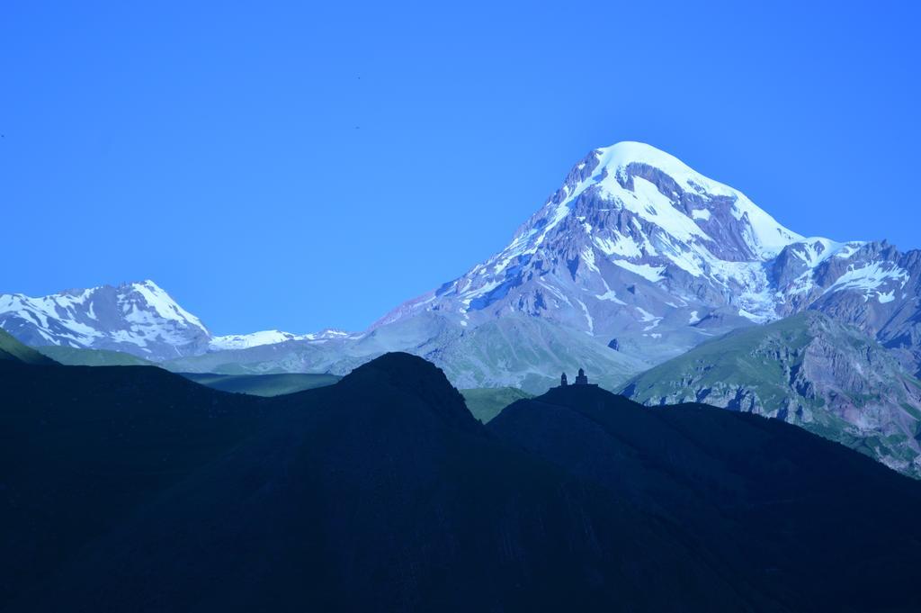 Guest House Qubi Kazbegi Bagian luar foto