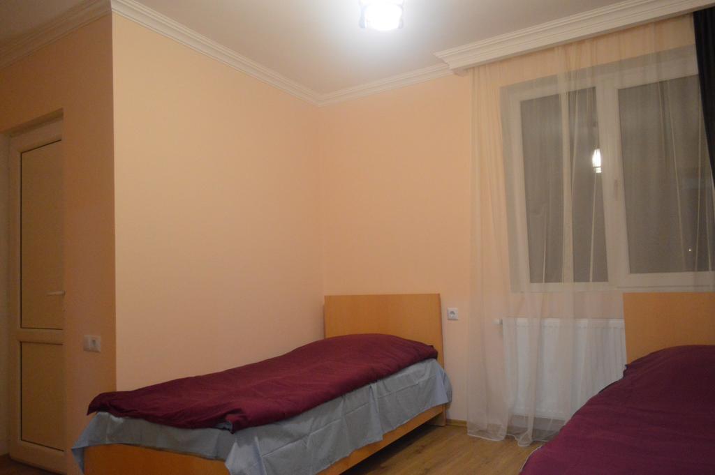 Guest House Qubi Kazbegi Bagian luar foto