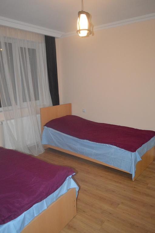 Guest House Qubi Kazbegi Bagian luar foto